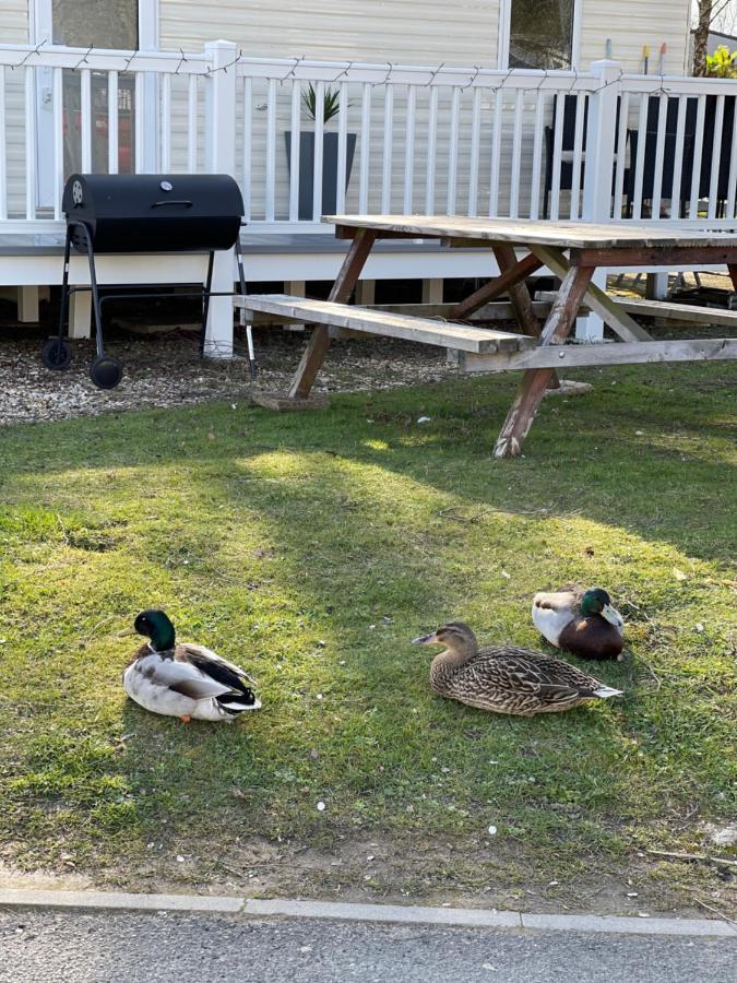 Holiday Home Breaks At Tattershall Lakes Coningsby Exterior photo